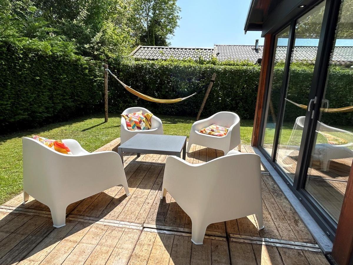Oosterschelde Lodge Met Veel Privacy En Dicht Bij Het Water Scherpenisse Esterno foto