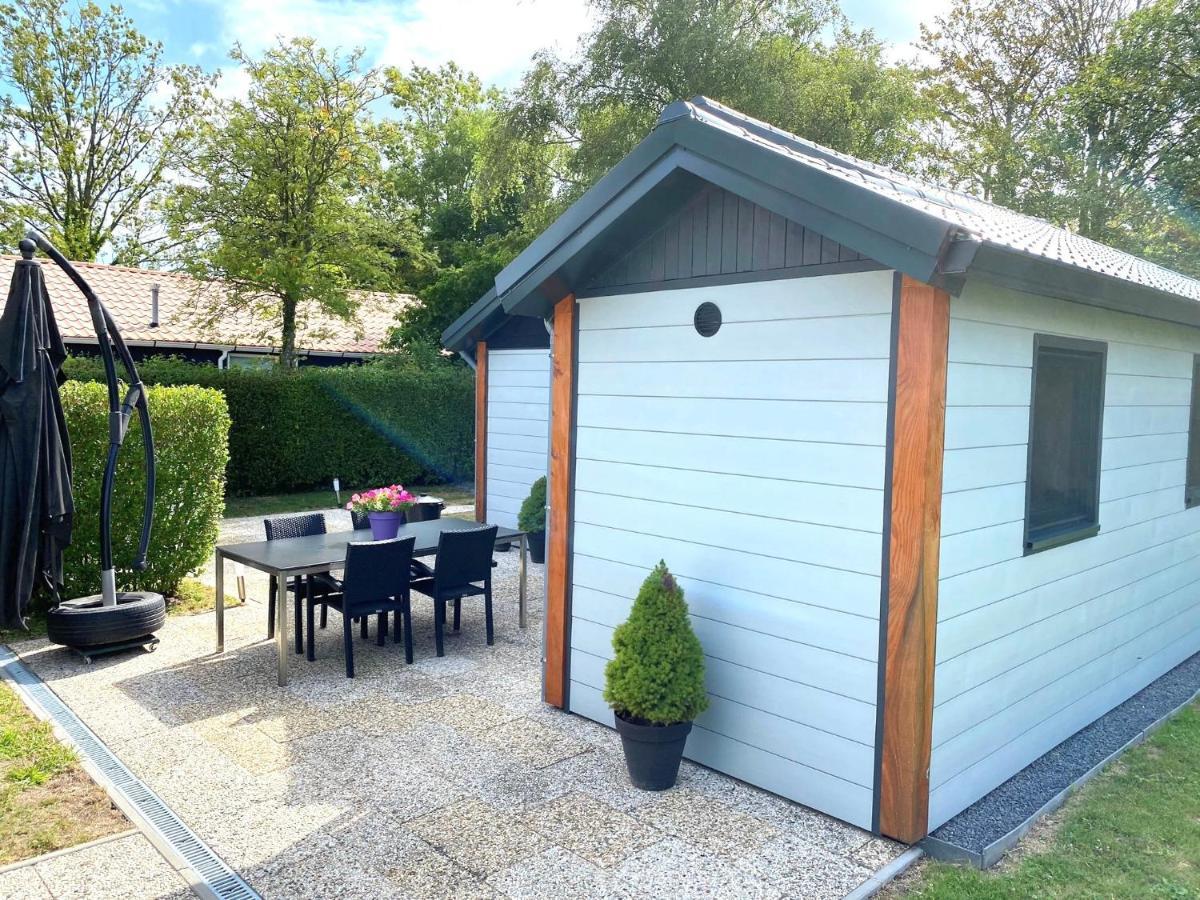 Oosterschelde Lodge Met Veel Privacy En Dicht Bij Het Water Scherpenisse Esterno foto