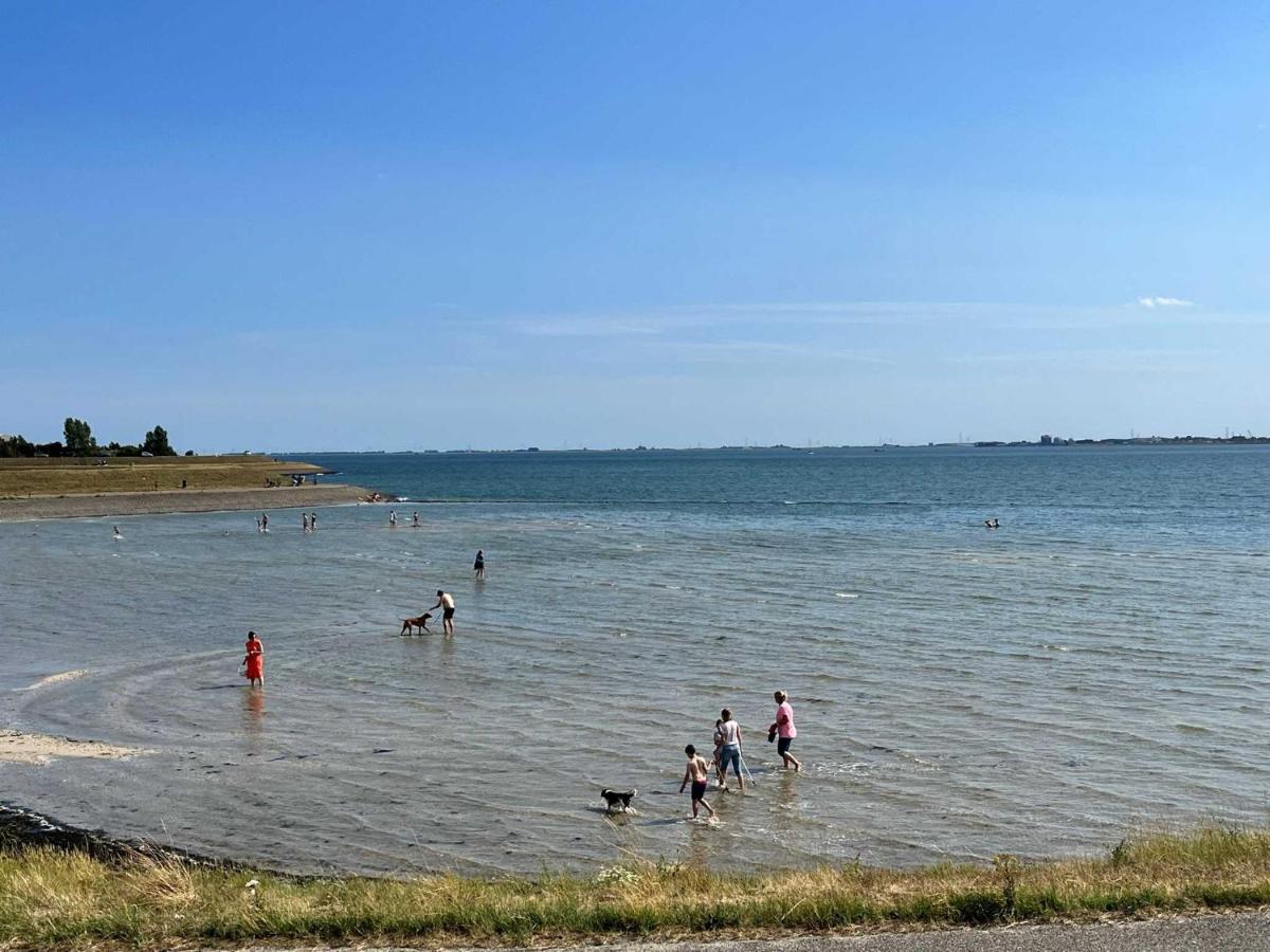 Oosterschelde Lodge Met Veel Privacy En Dicht Bij Het Water Scherpenisse Esterno foto