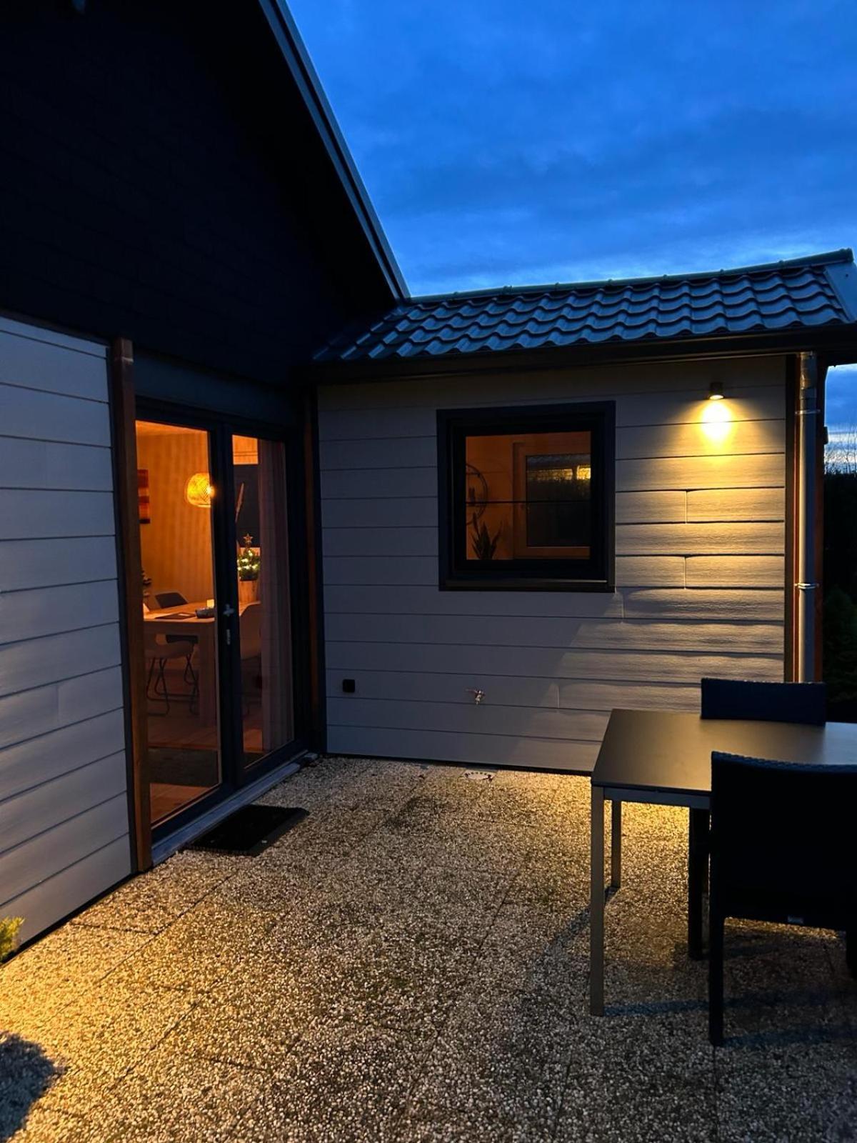 Oosterschelde Lodge Met Veel Privacy En Dicht Bij Het Water Scherpenisse Esterno foto